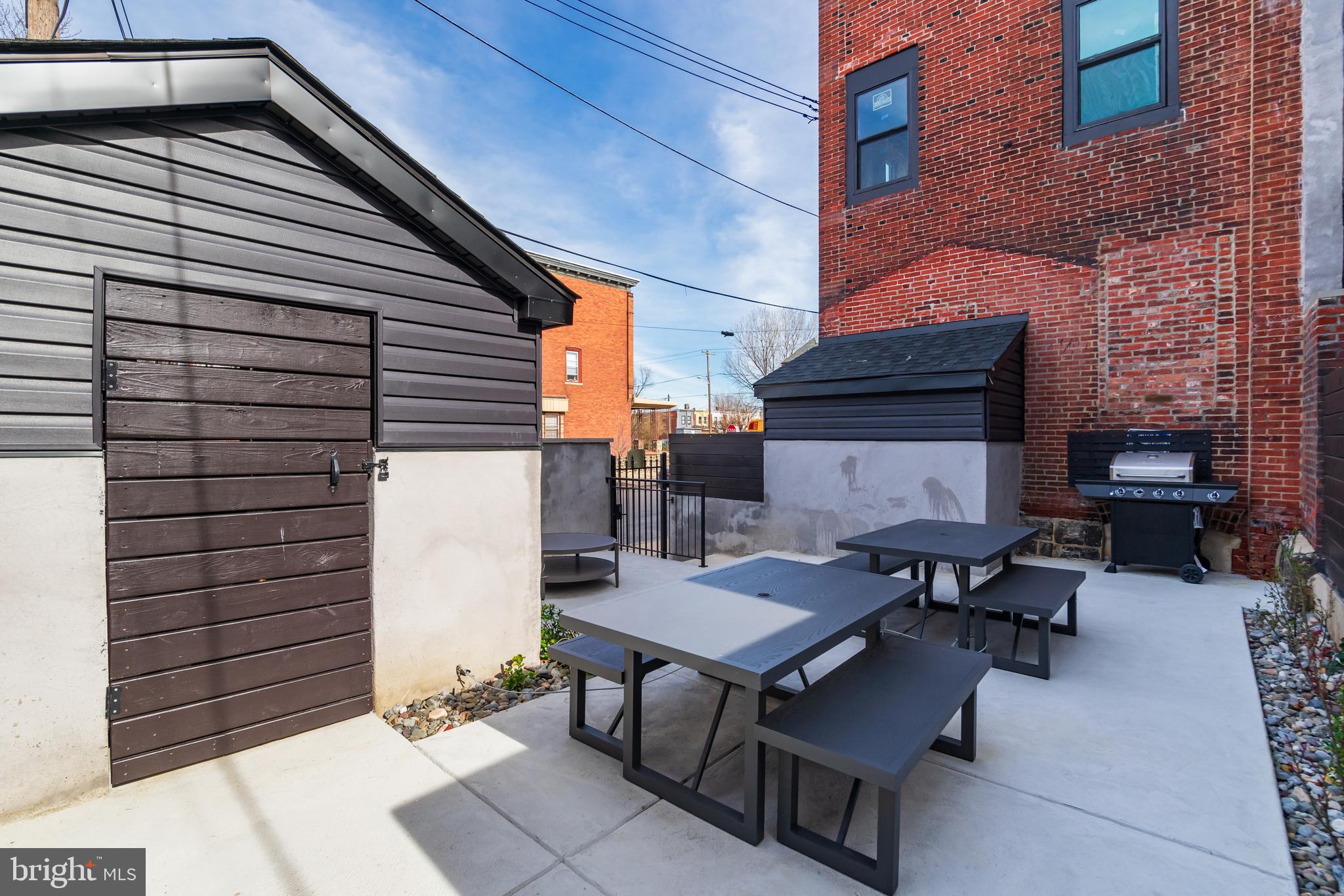5303 CHESTER AVE #UNIT 203