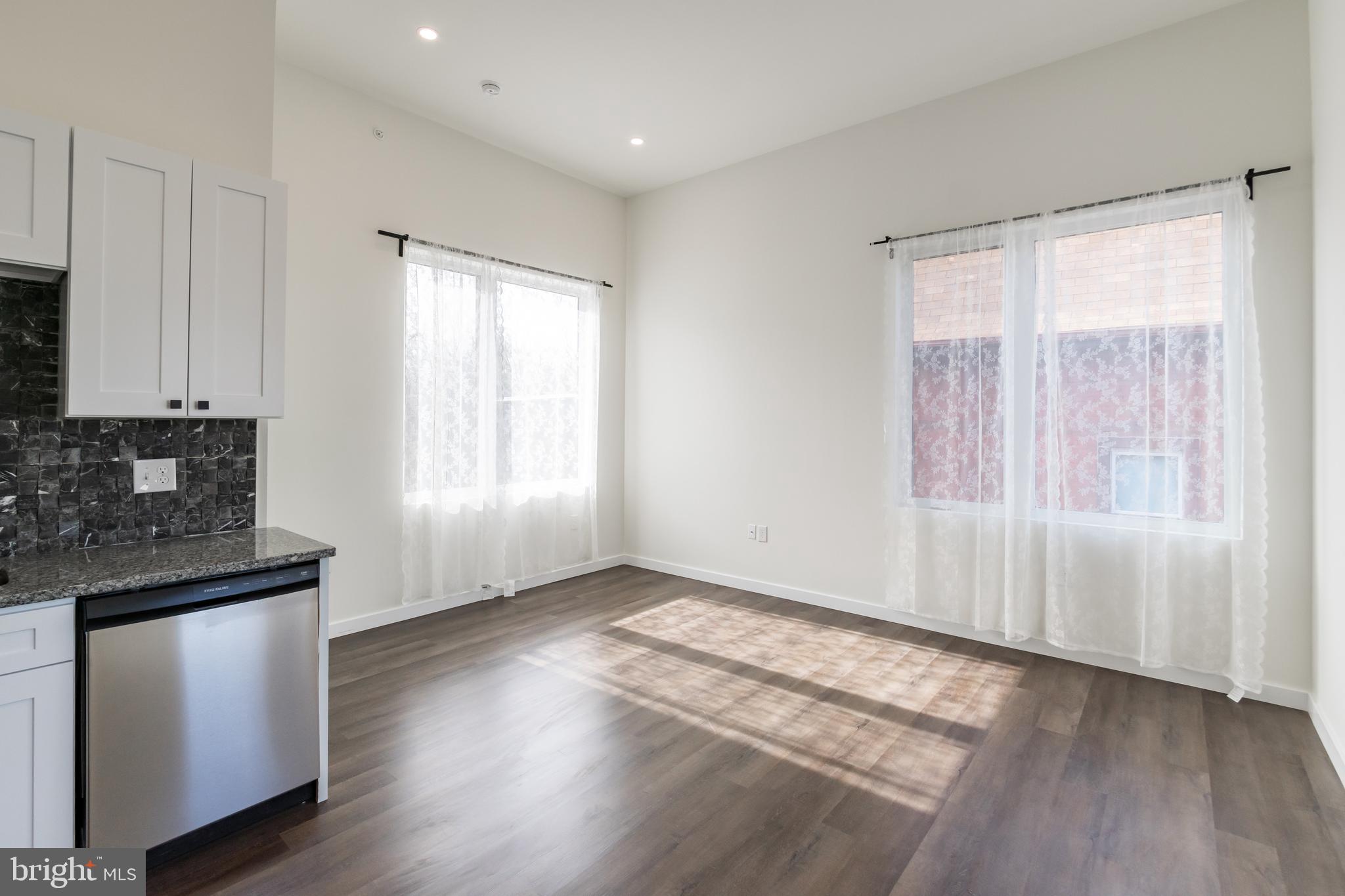 5303 CHESTER AVE #UNIT 203