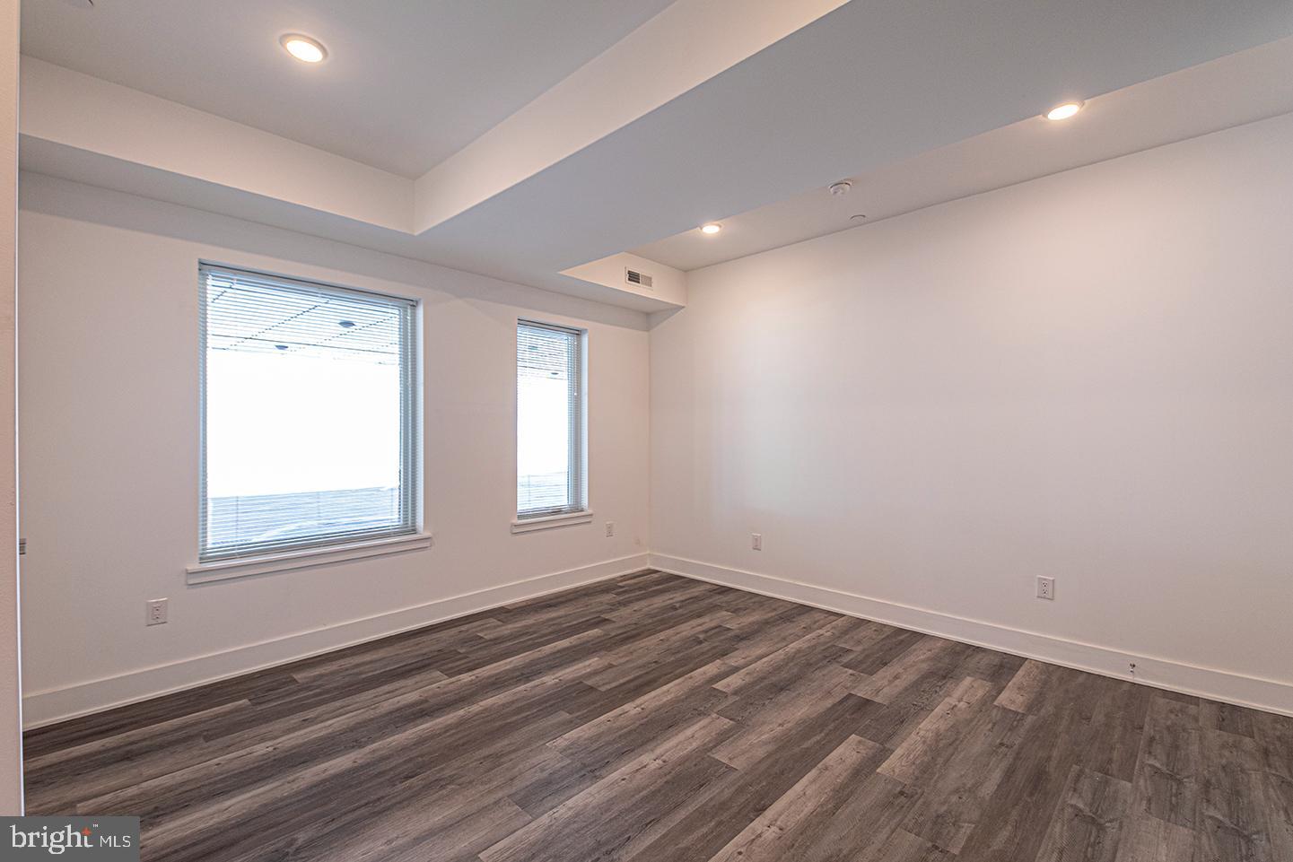 1245 RIDGE AVE #UNIT 105