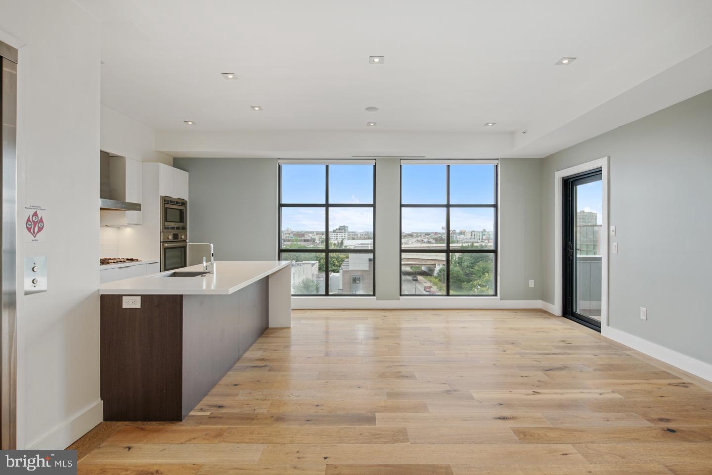 240 N 2ND ST #UNIT 6E