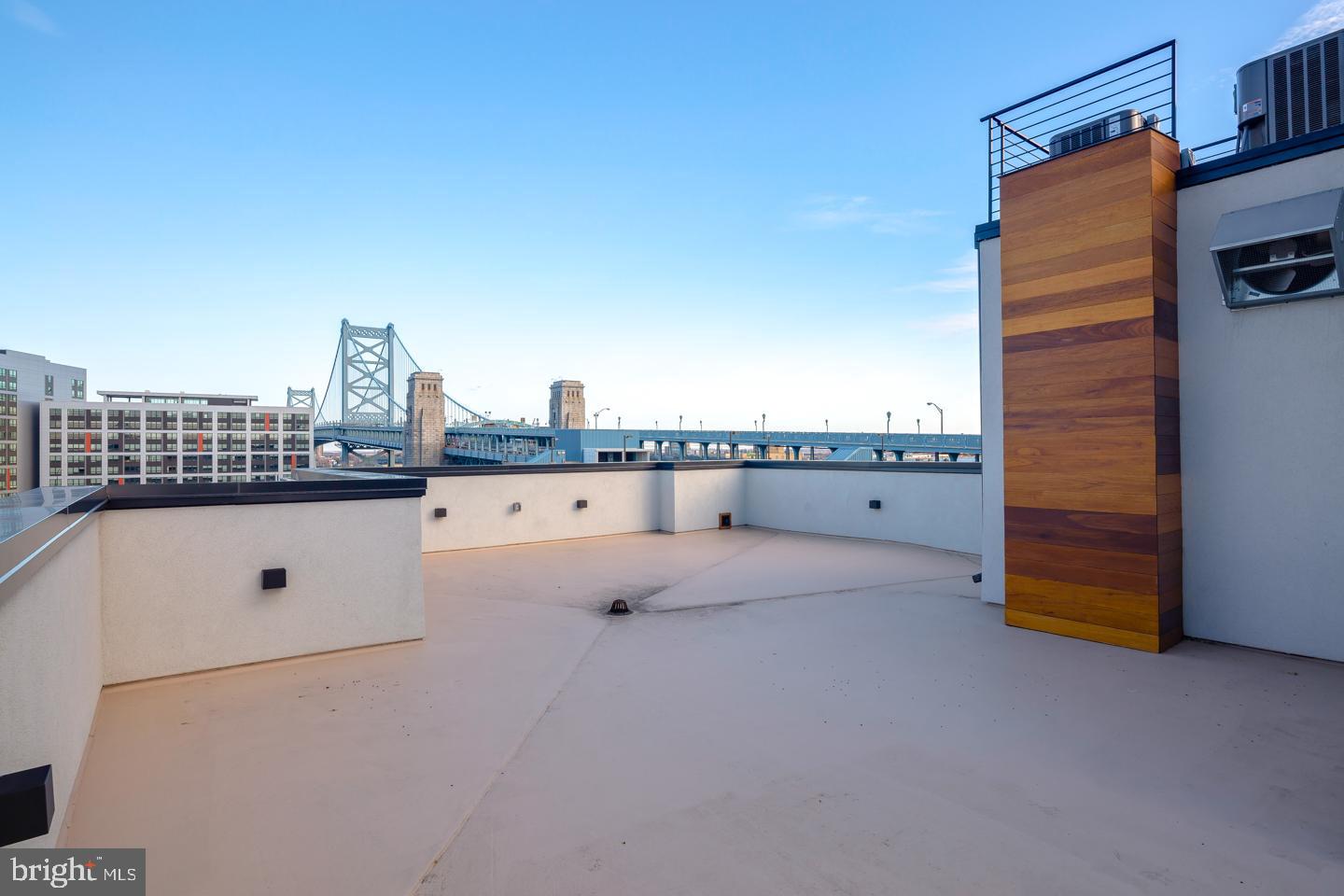 240 N 2ND ST #UNIT 6E