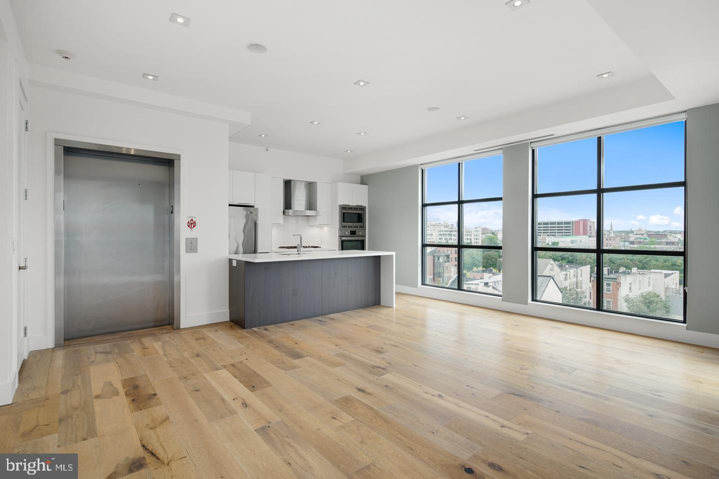 240 N 2ND ST #UNIT 6E