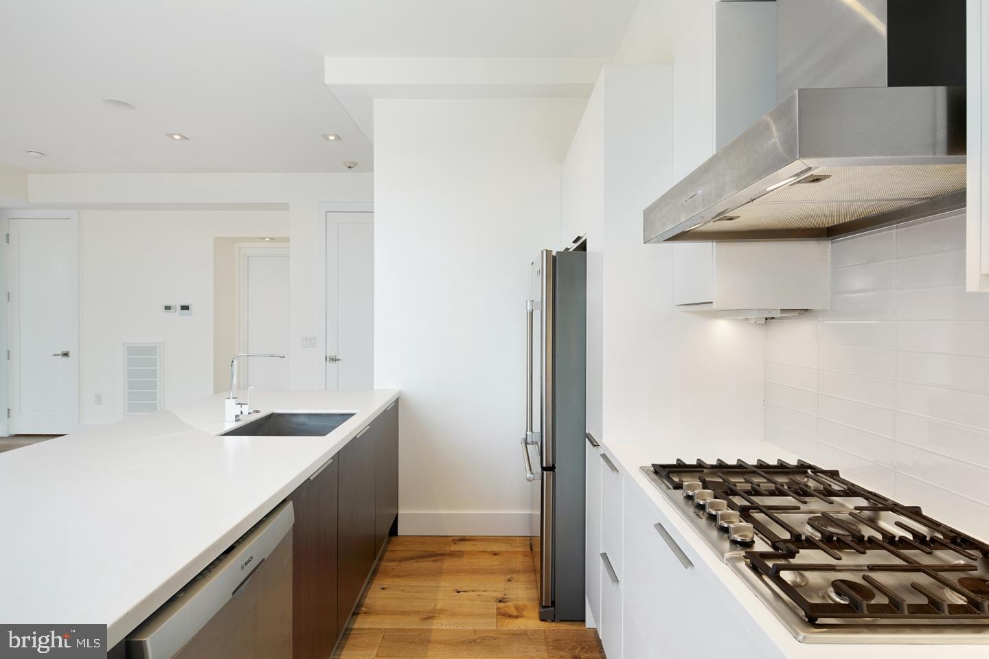 240 N 2ND ST #UNIT 6E