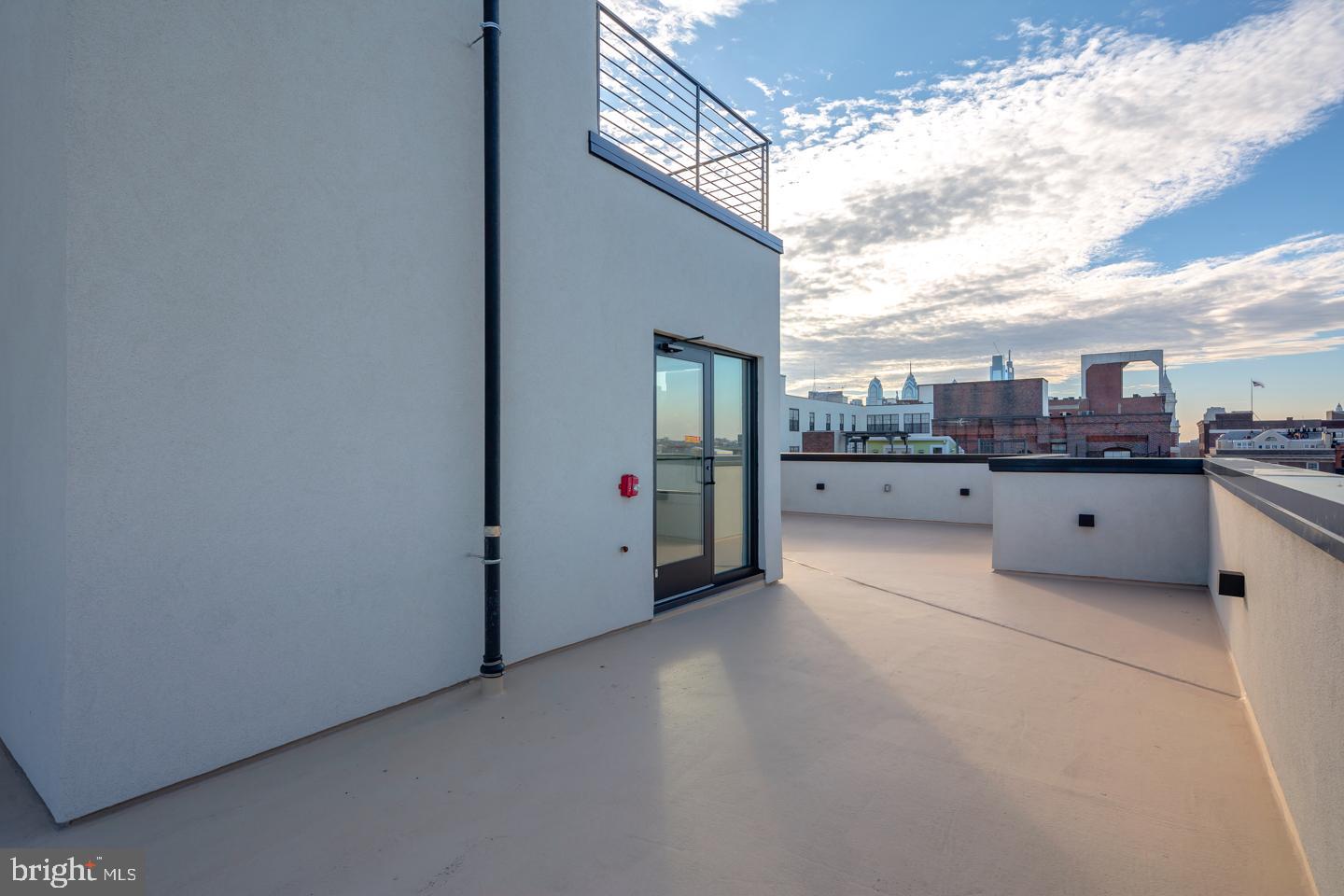 240 N 2ND ST #UNIT 6E