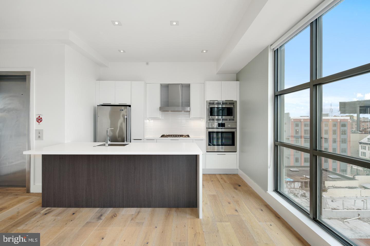 240 N 2ND ST #UNIT 6E