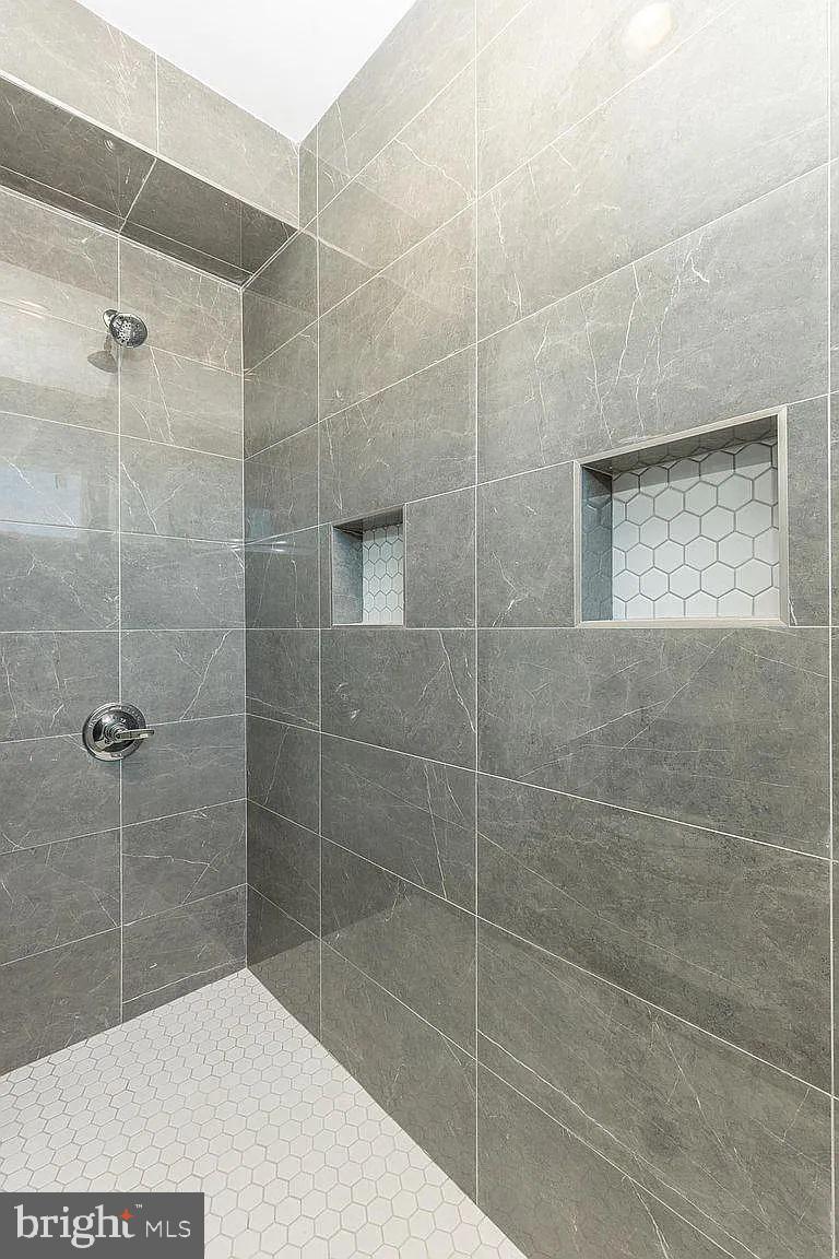 1953 N NEWKIRK ST #UNIT 1