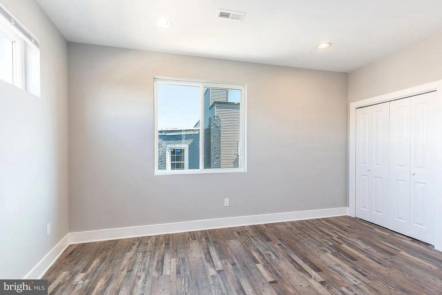 1953 N NEWKIRK ST #UNIT 1