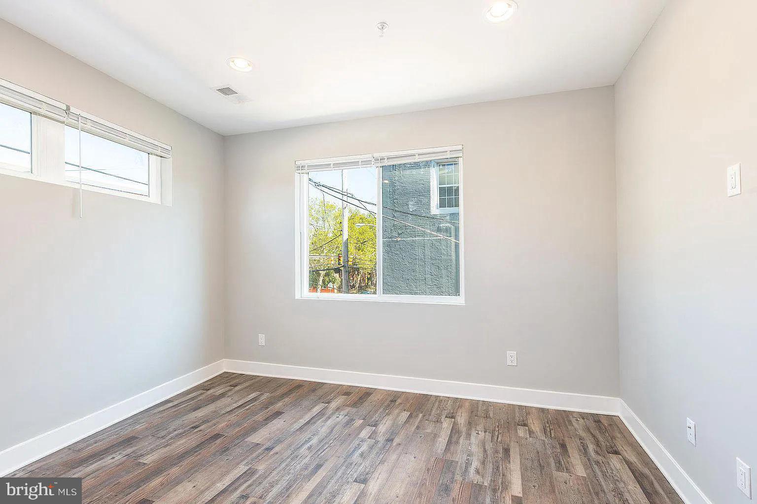 1953 N NEWKIRK ST #UNIT 1