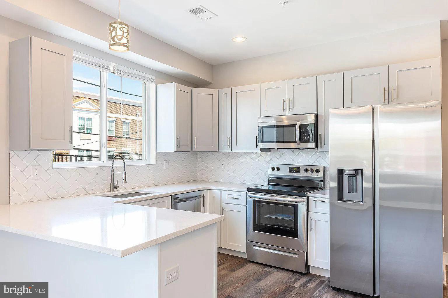 1953 N NEWKIRK ST #UNIT 1