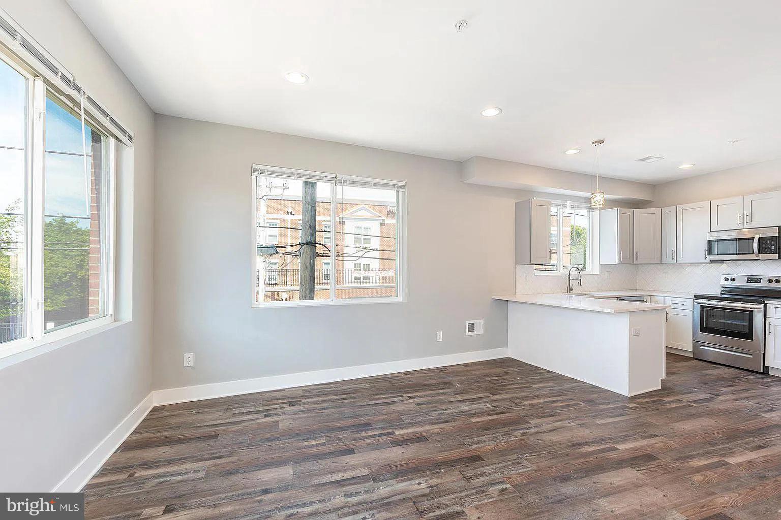 1953 N NEWKIRK ST #UNIT 1