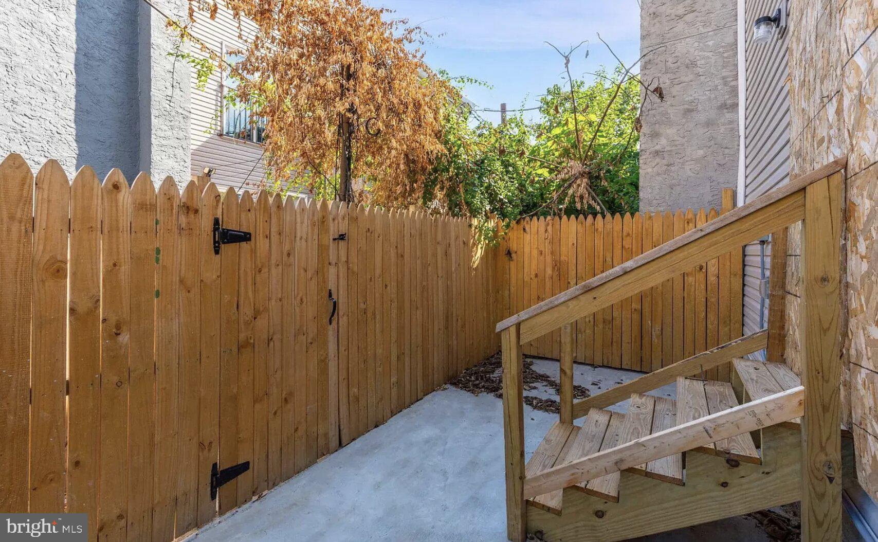 1953 N NEWKIRK ST #UNIT 1