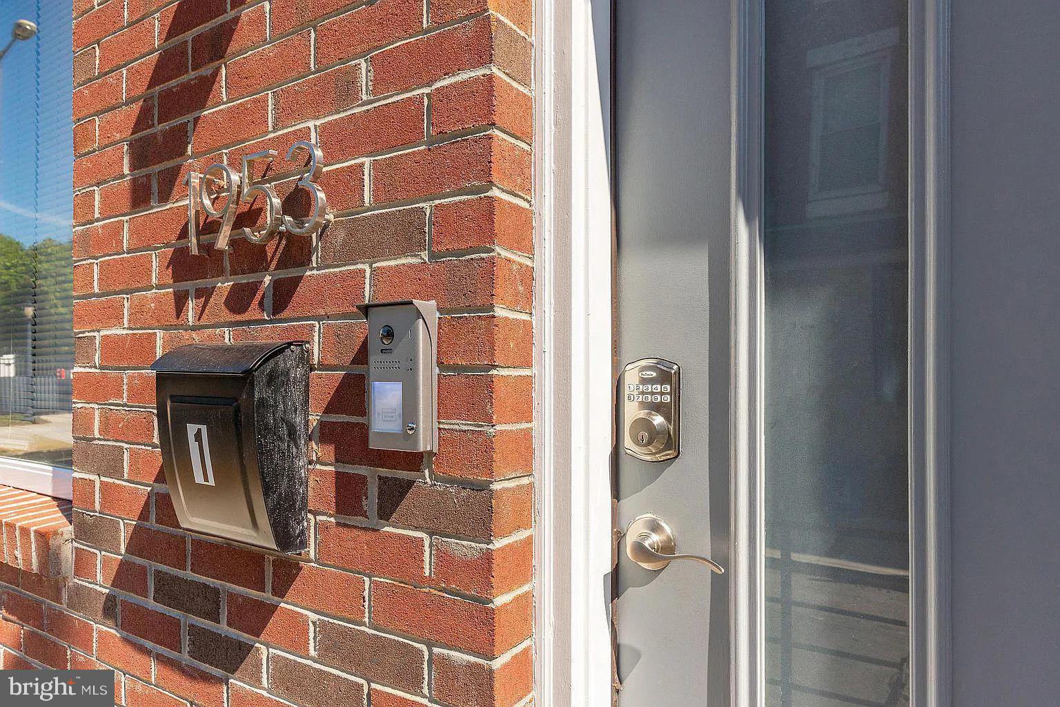 1953 N NEWKIRK ST #UNIT 1