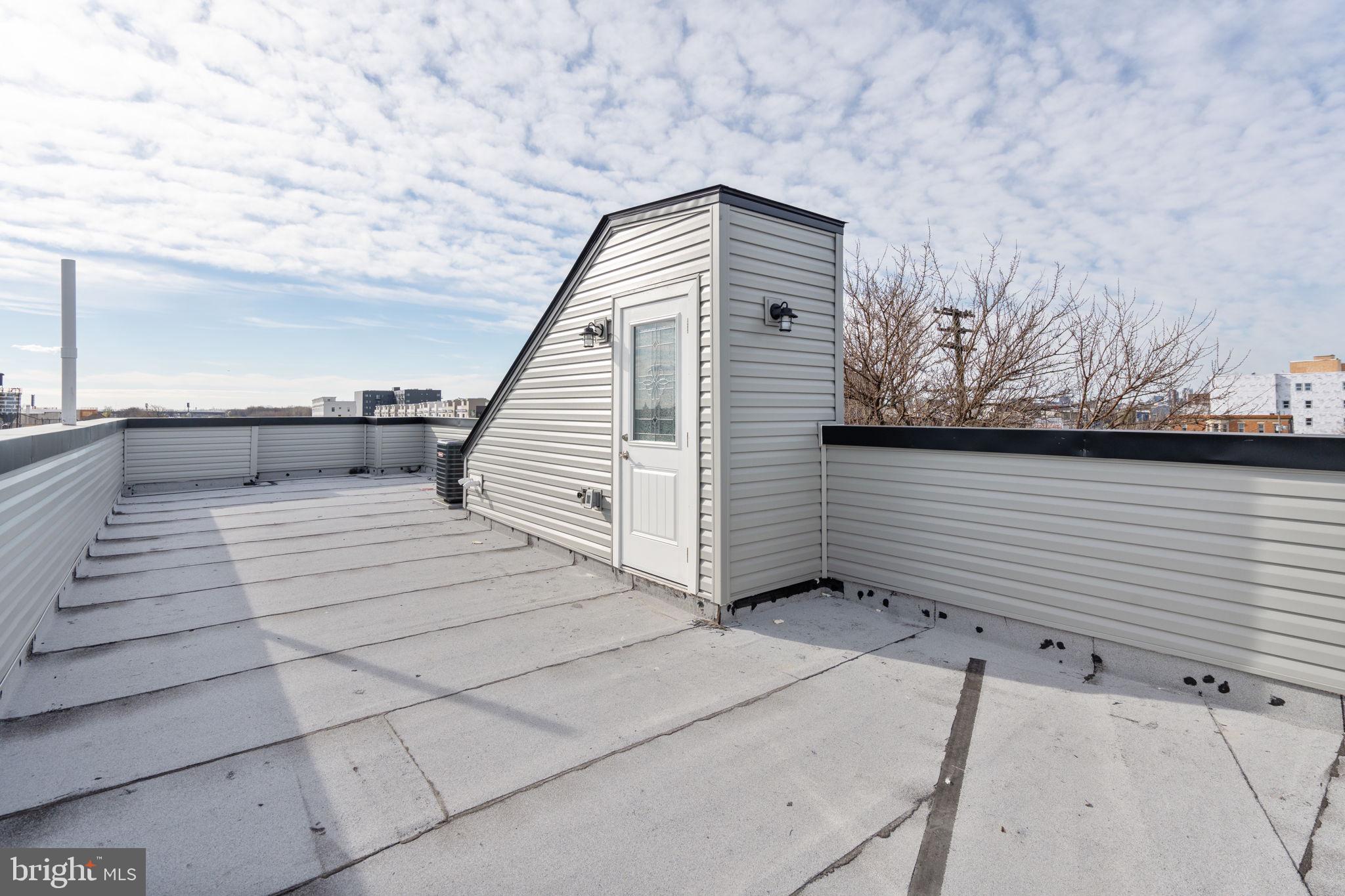 2732 FRANKFORD AVE #2