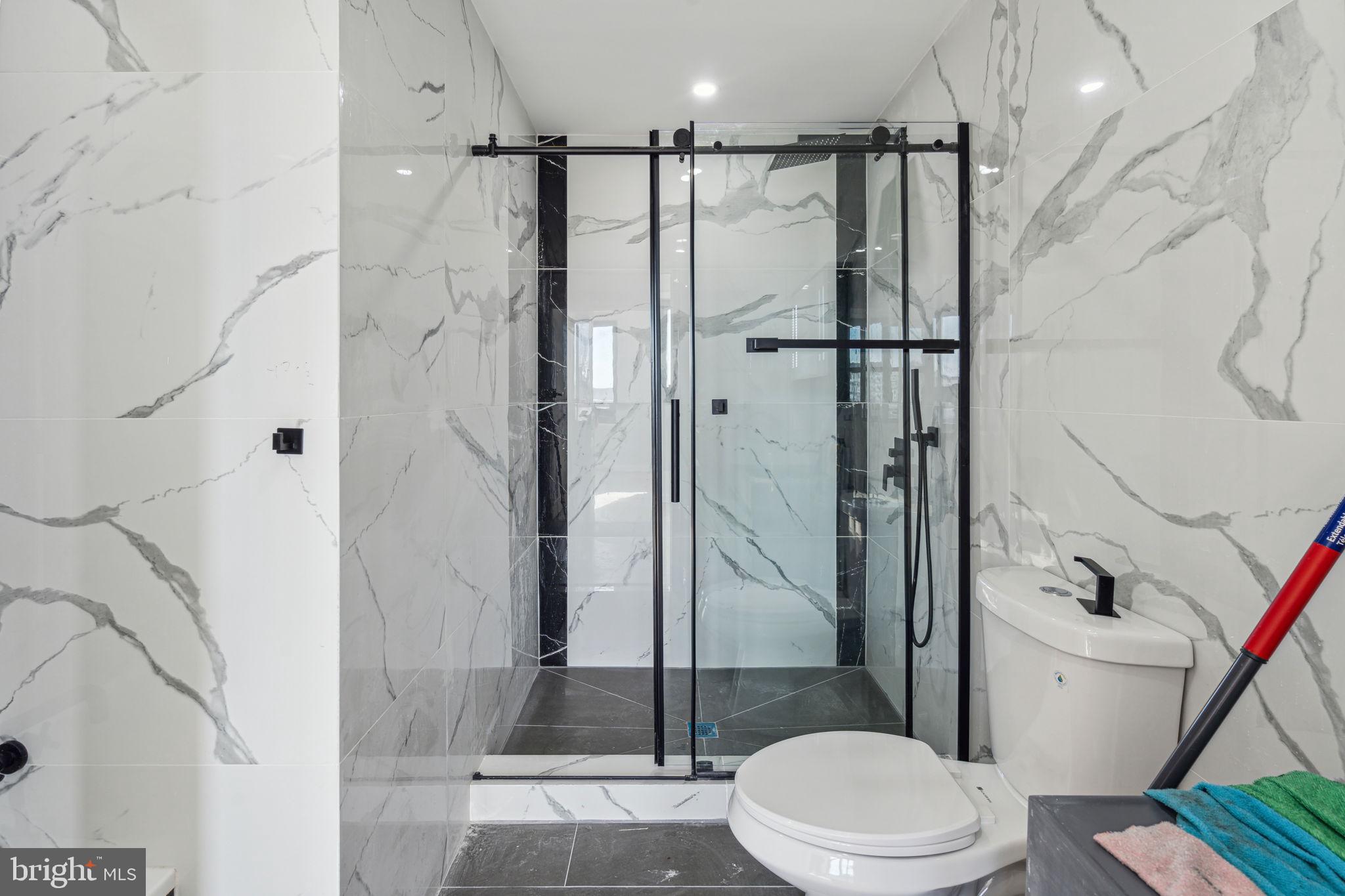 2732 FRANKFORD AVE #2