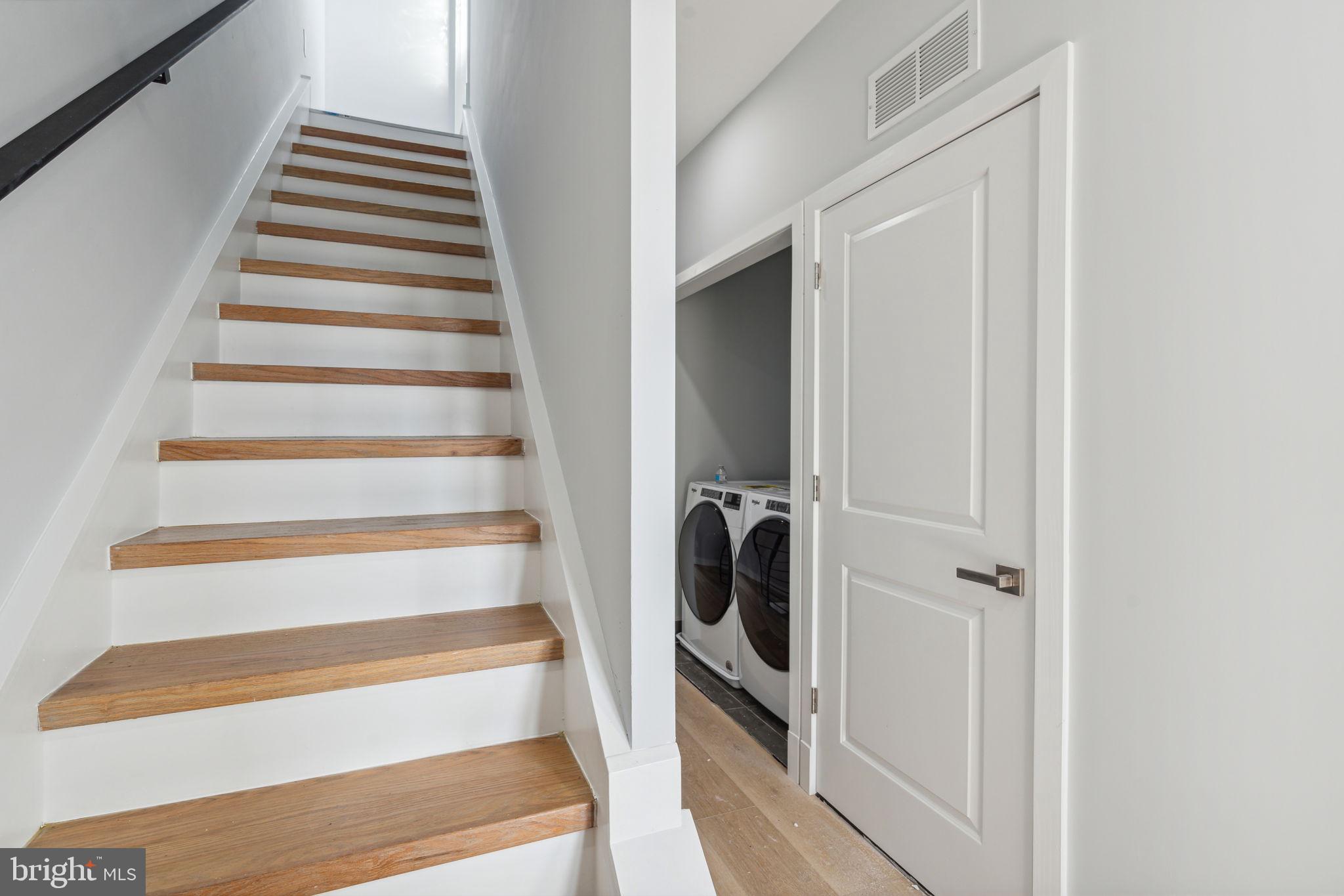 2732 FRANKFORD AVE #2