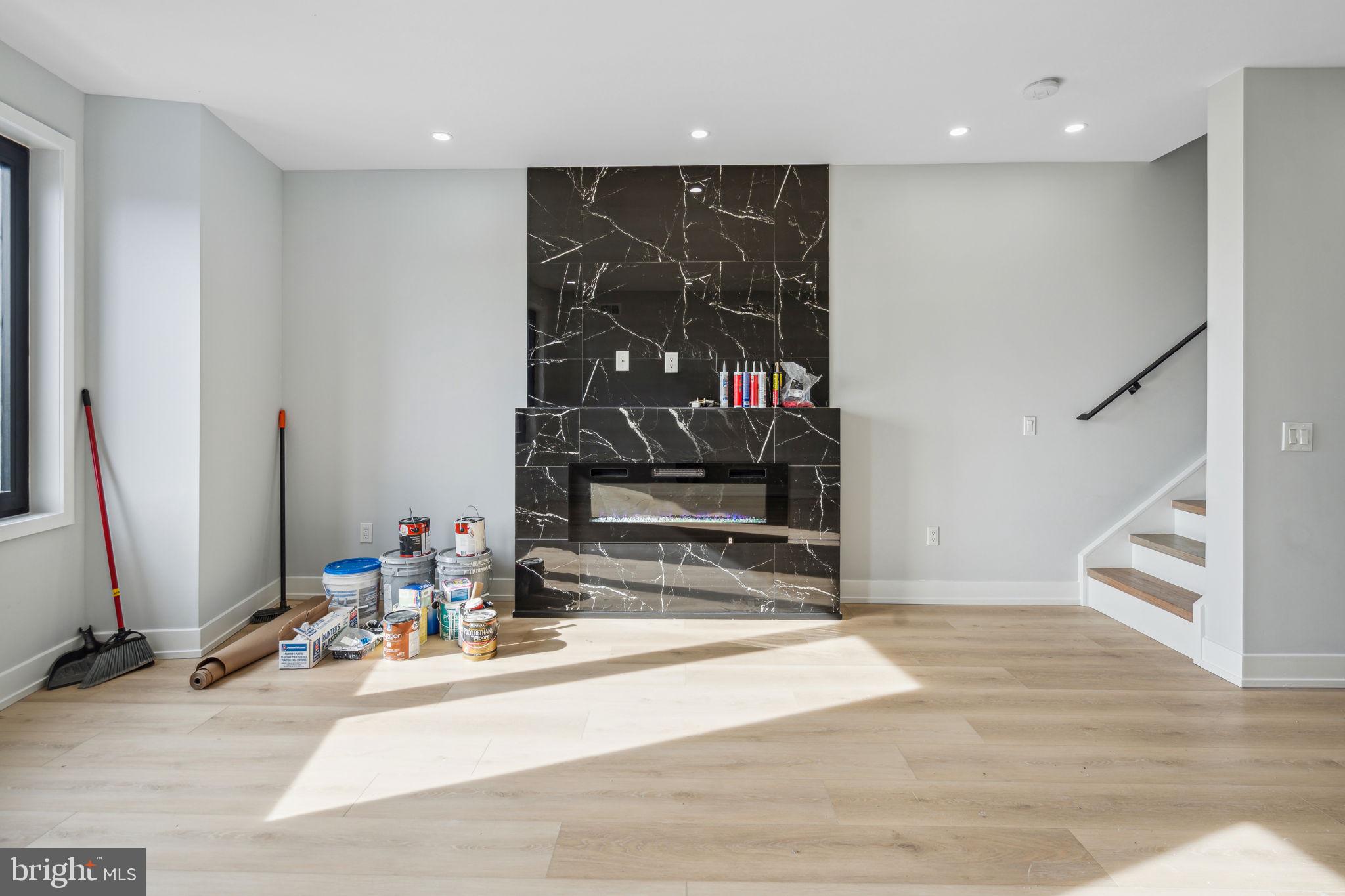 2732 FRANKFORD AVE #2