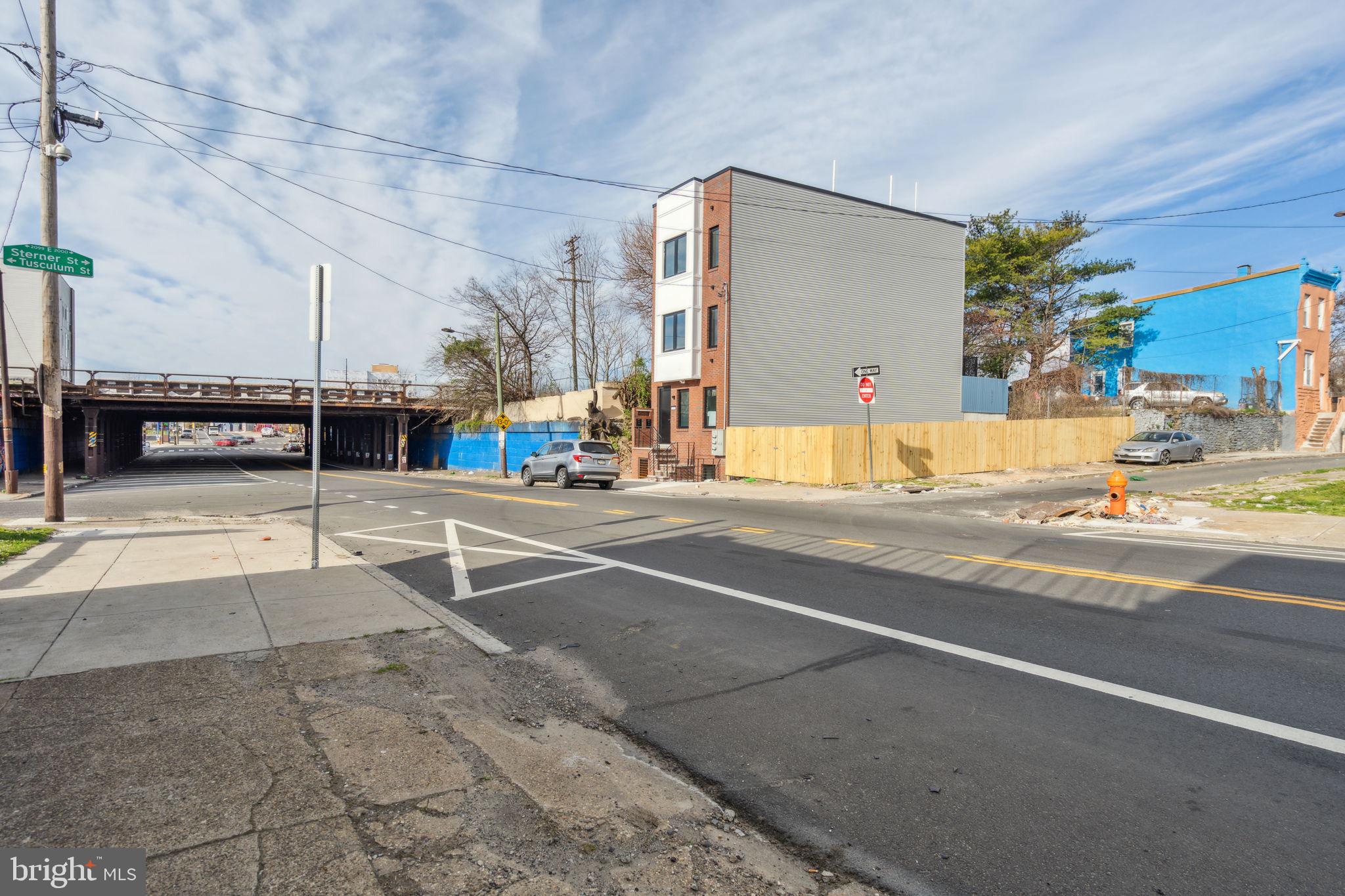 2732 FRANKFORD AVE #2