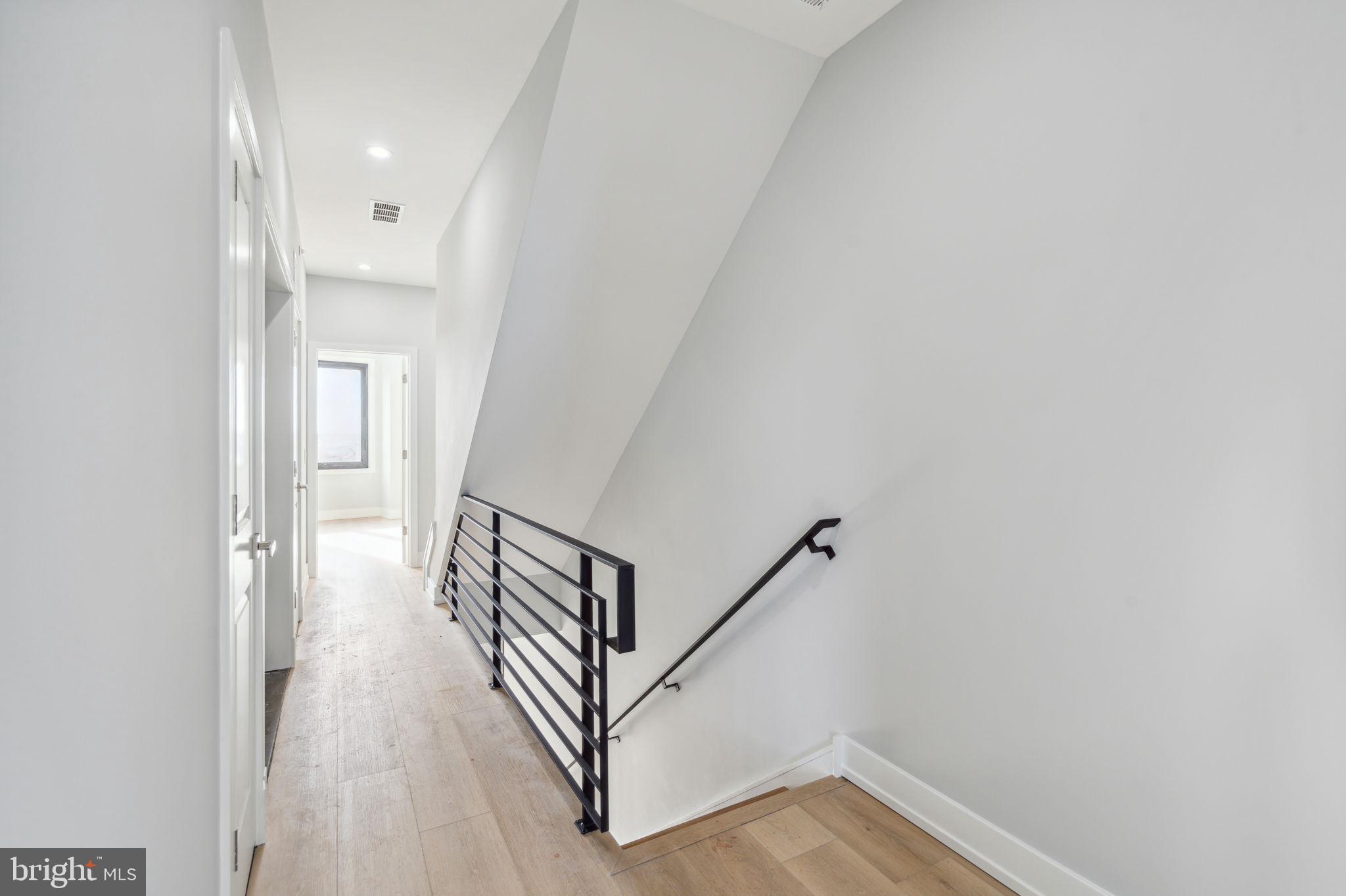 2732 FRANKFORD AVE #2