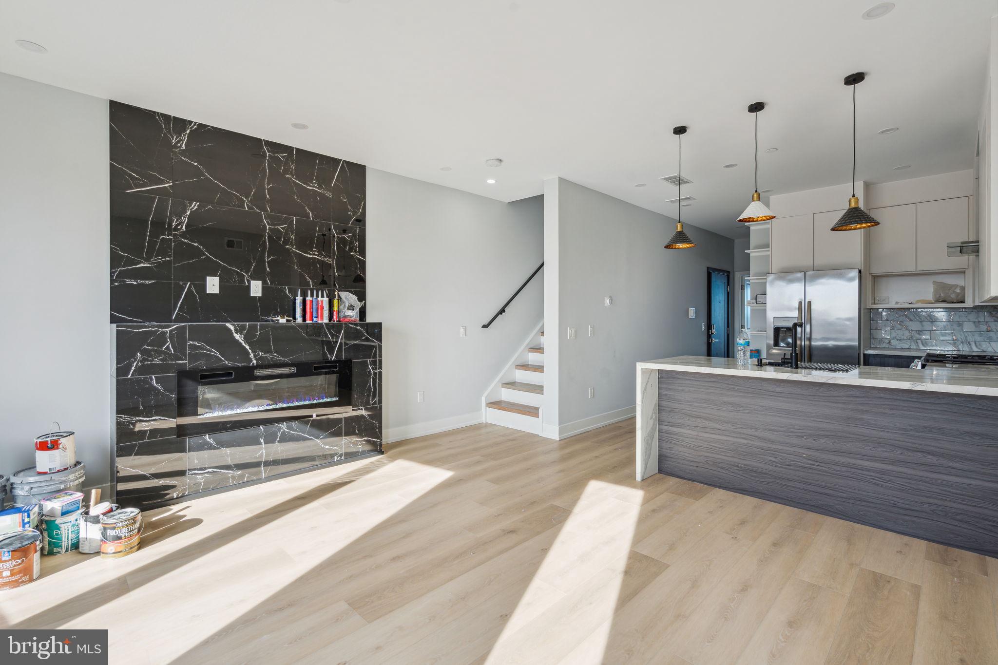 2732 FRANKFORD AVE #2