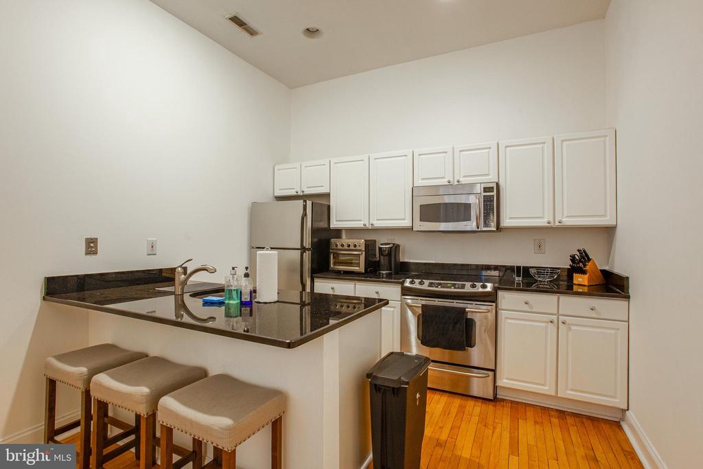 315 Arch St #301