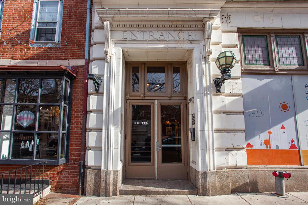 315 Arch St #301