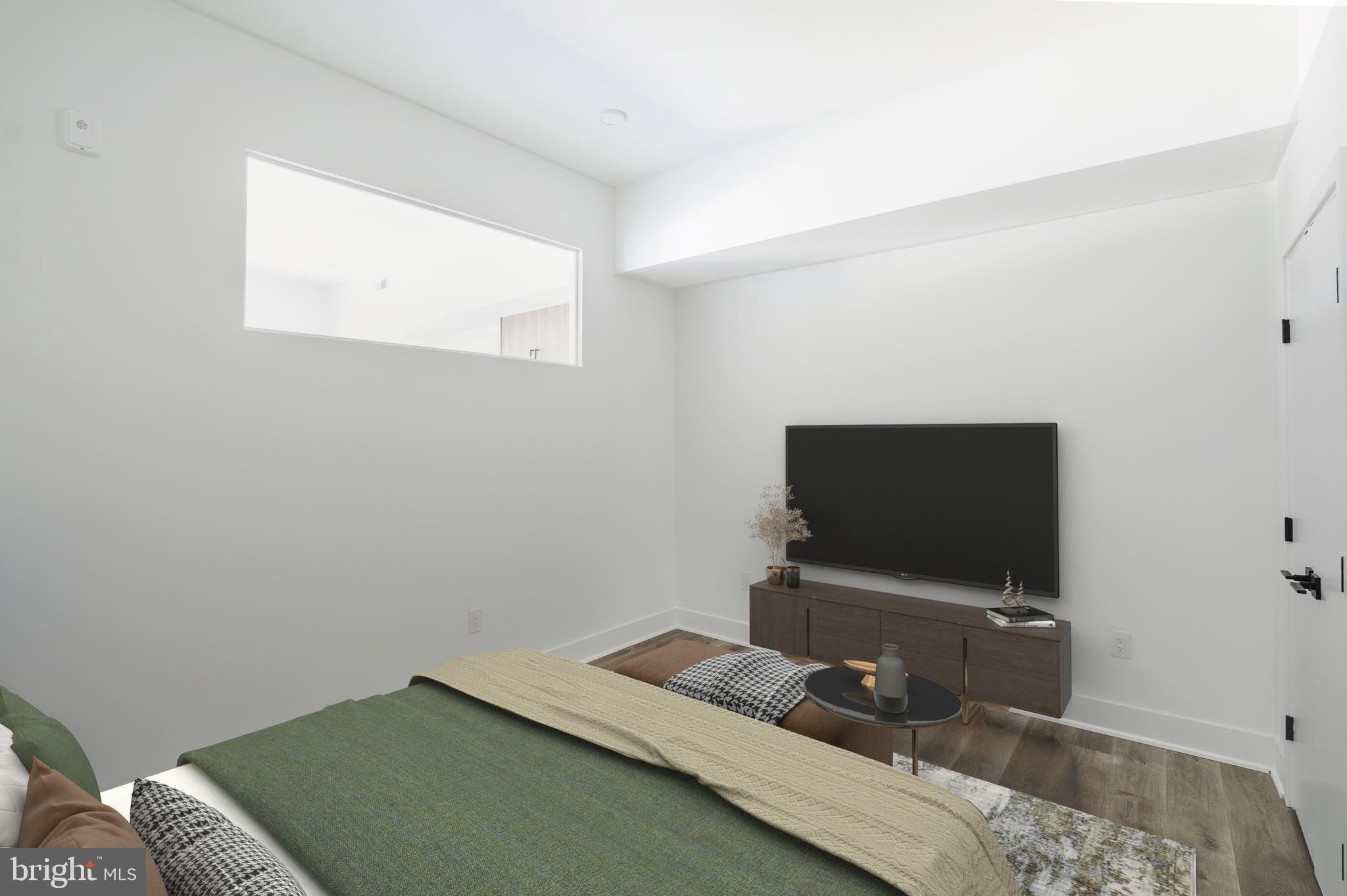 1420 POINT BREEZE AVE #UNIT 201