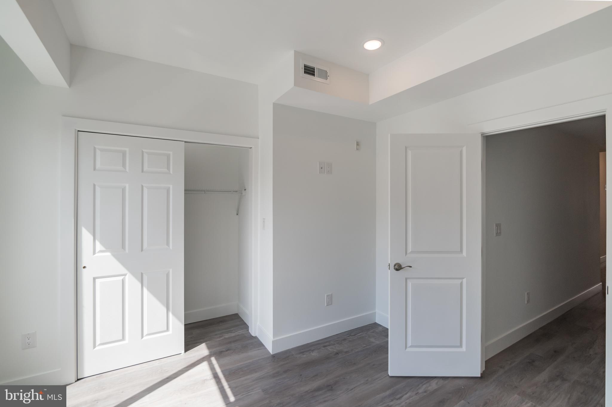 1711 SNYDER AVE #UNIT 1