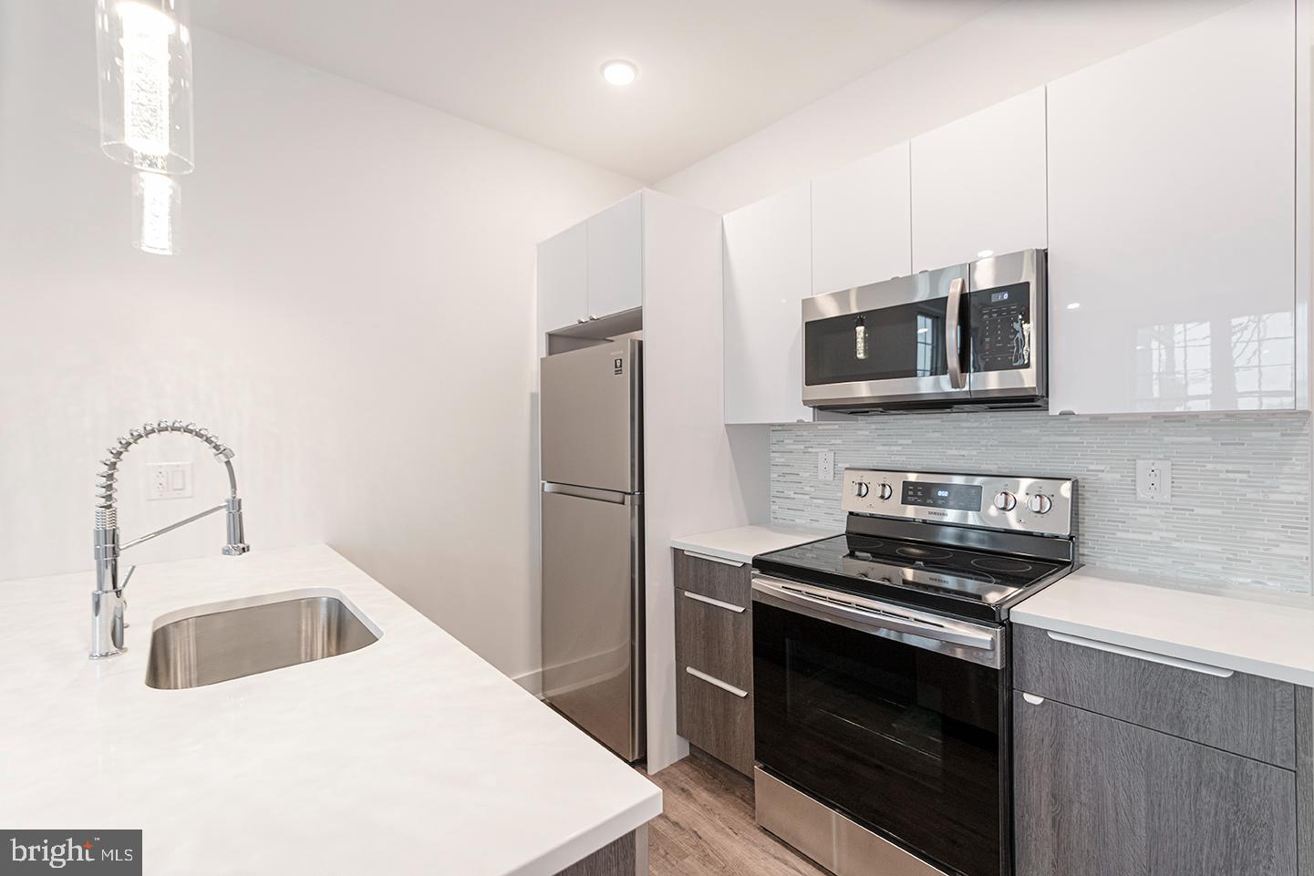 2623 CHRISTIAN ST #UNIT 301