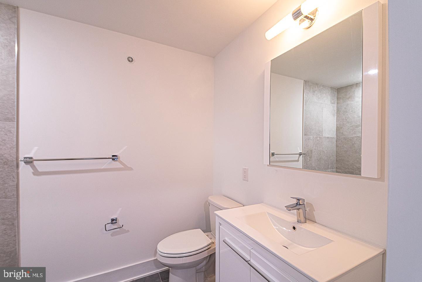 1245 RIDGE AVE #UNIT 204
