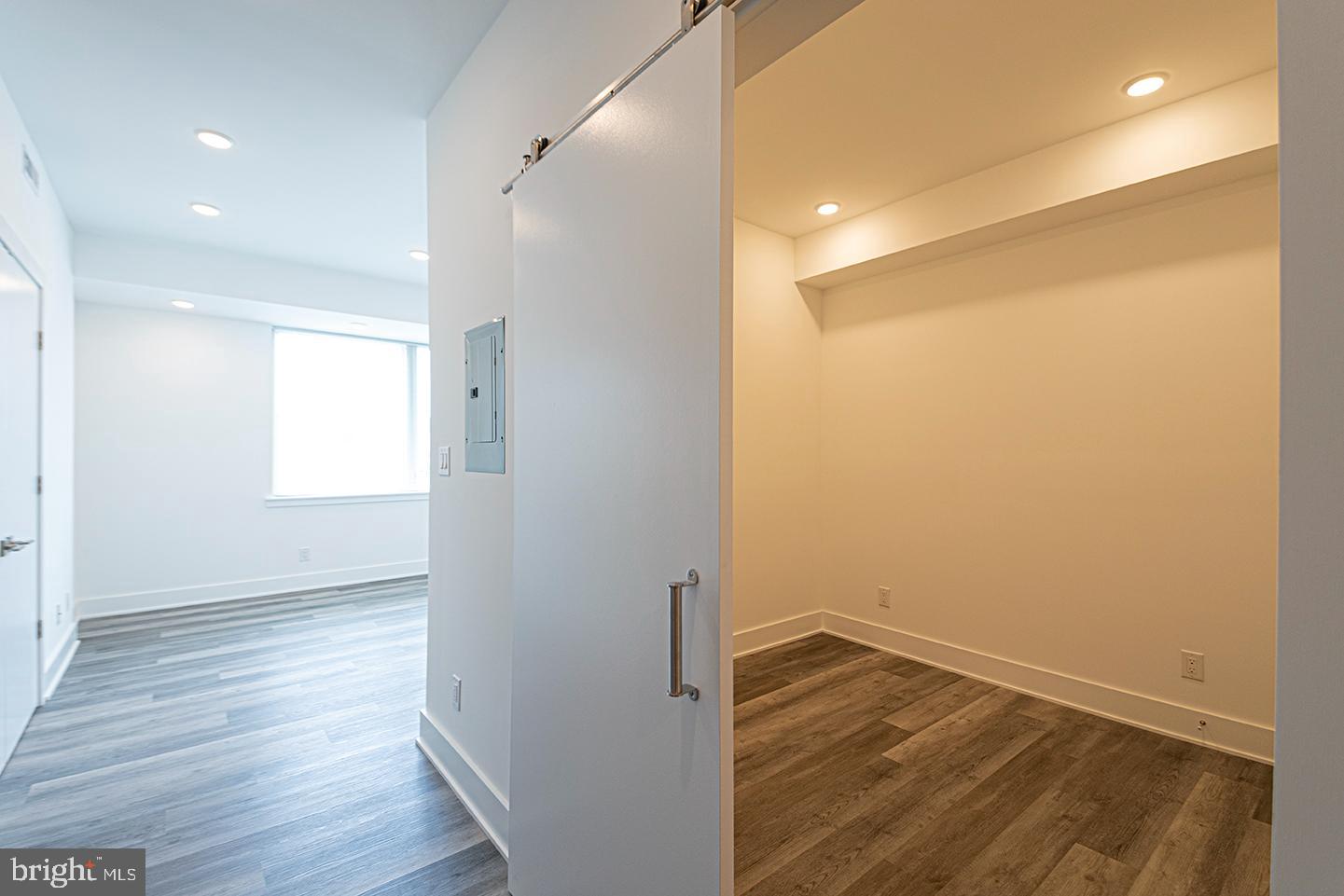 1245 RIDGE AVE #UNIT 204