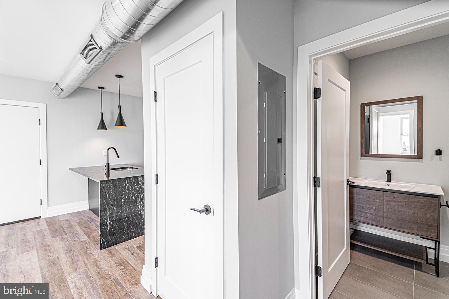 526 BROWN ST #UNIT 205