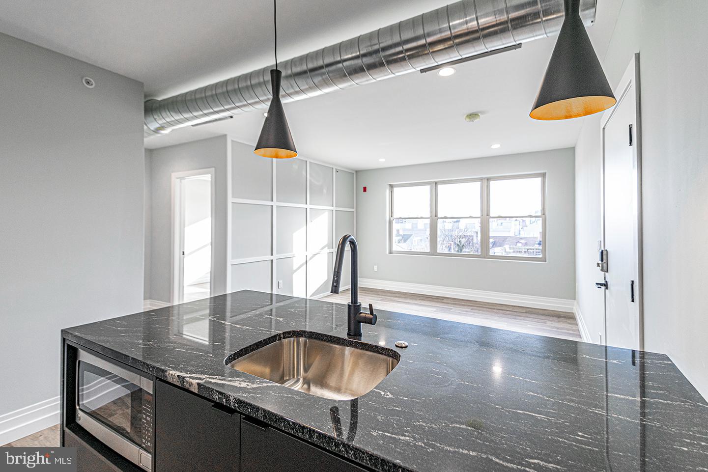 526 BROWN ST #UNIT 205