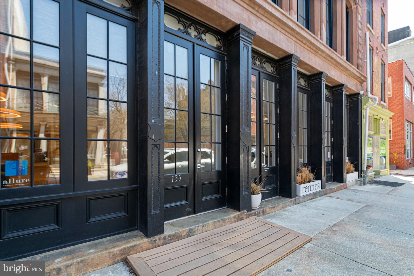 135 N 3RD ST #UNIT 2B