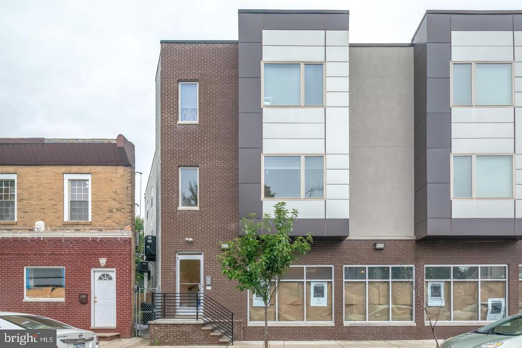 1242 POINT BREEZE AVE #UNIT 201