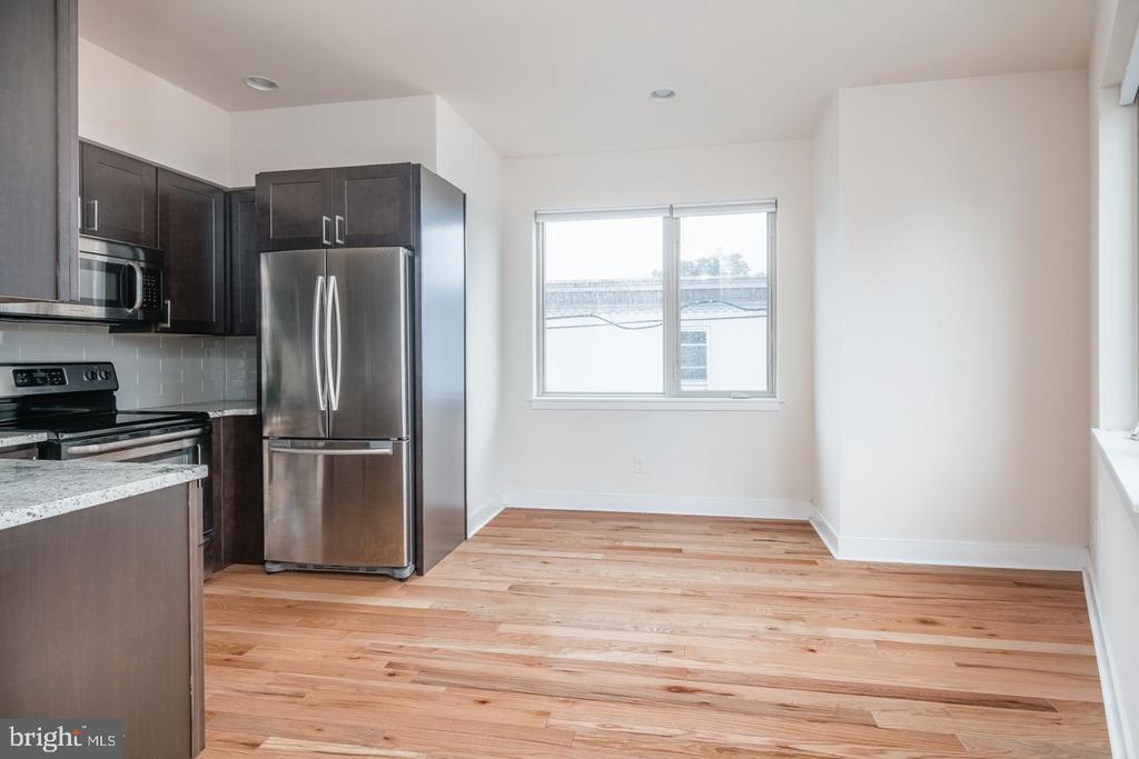 1242 POINT BREEZE AVE #UNIT 201