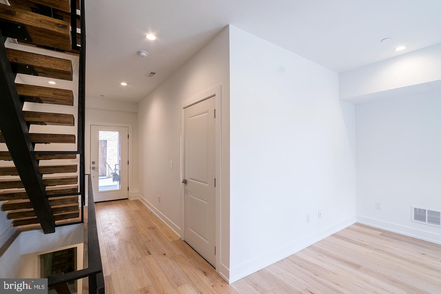 119 GREENWICH ST #UNIT 3