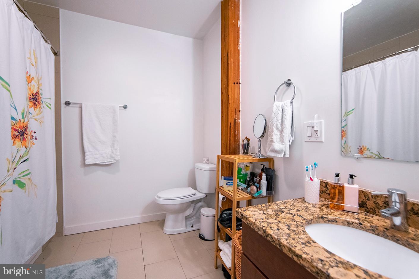 4 LEVERINGTON AVE #UNIT 207