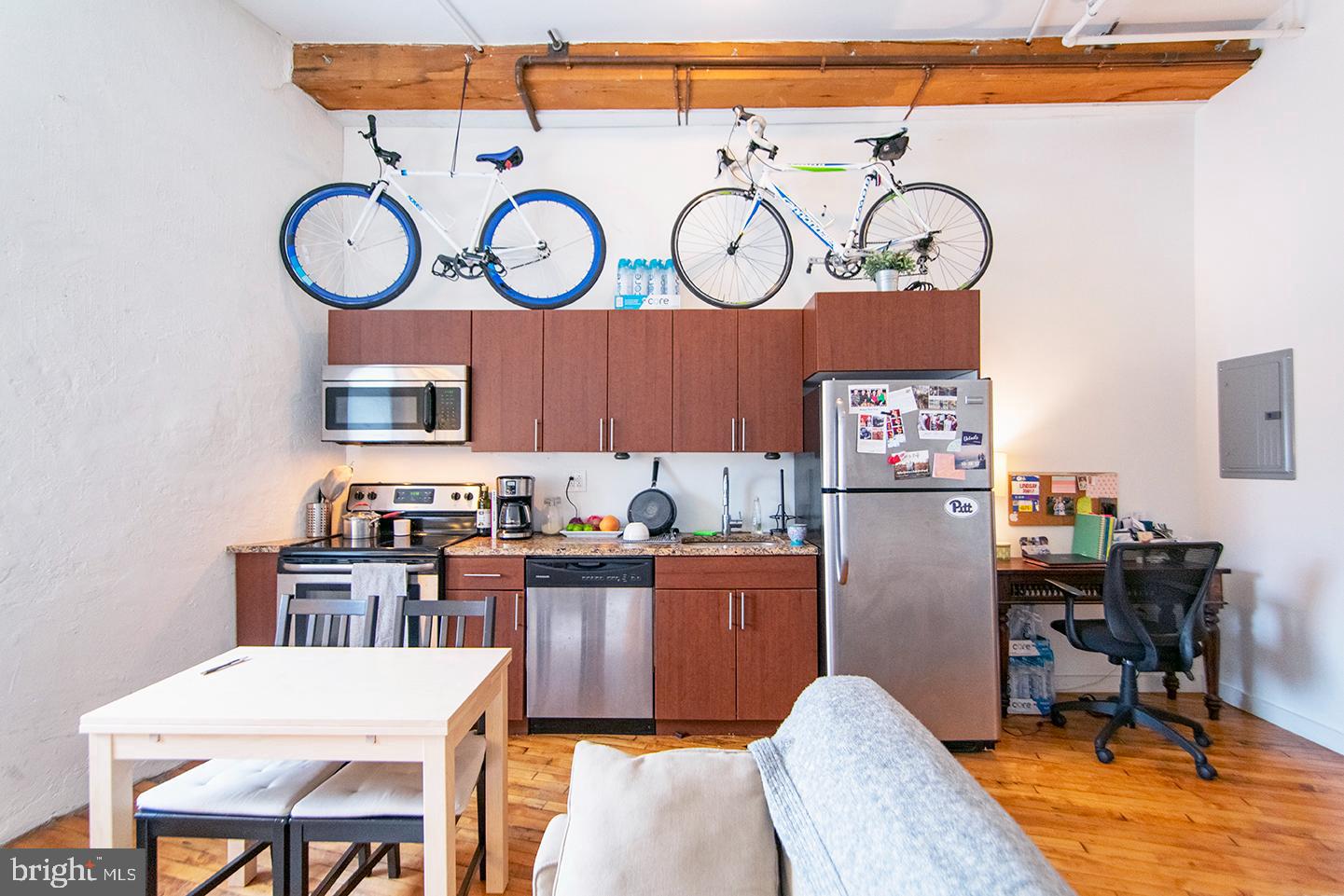 4 LEVERINGTON AVE #UNIT 207