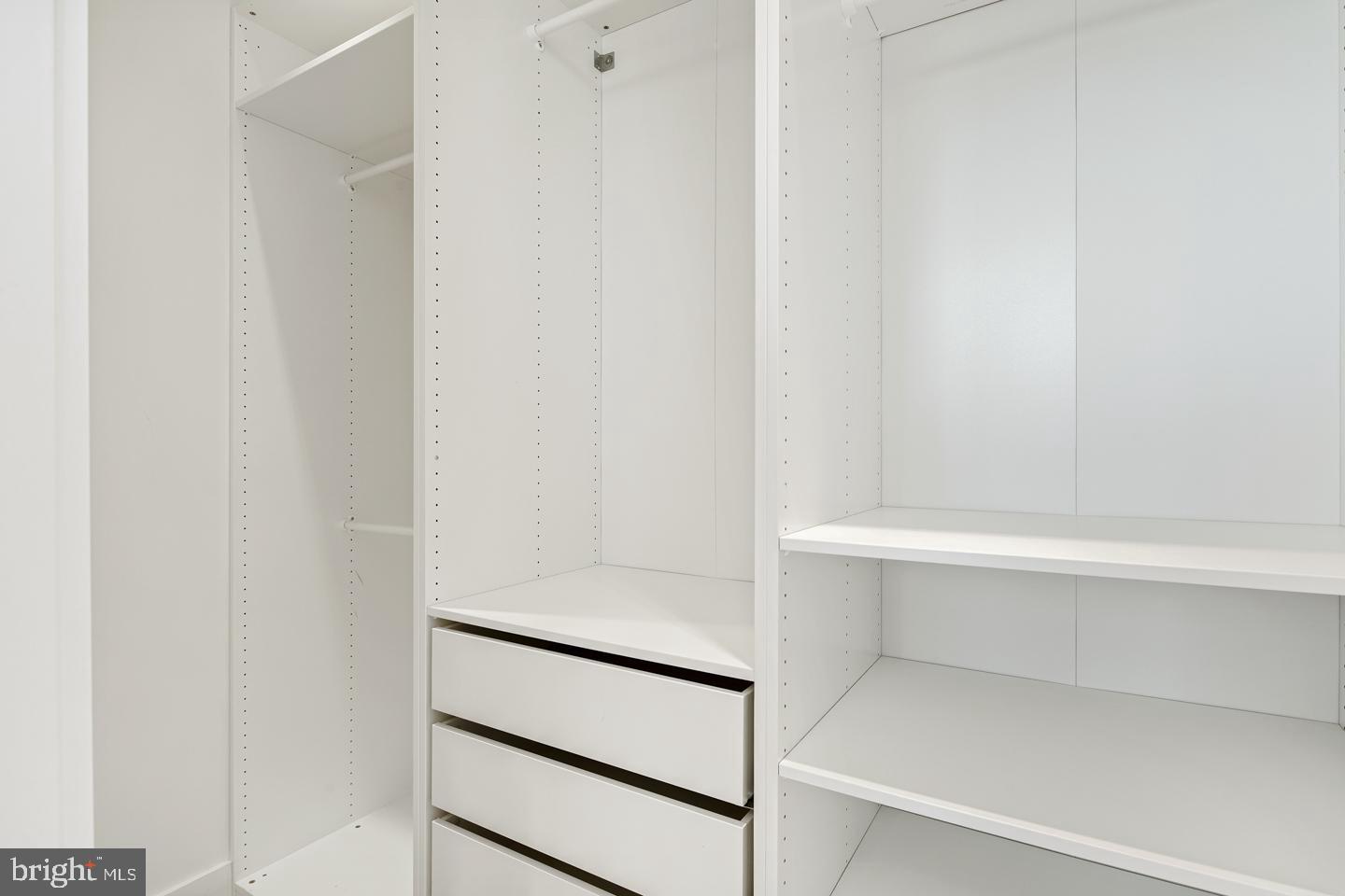 240 N 2ND ST #UNIT 5W