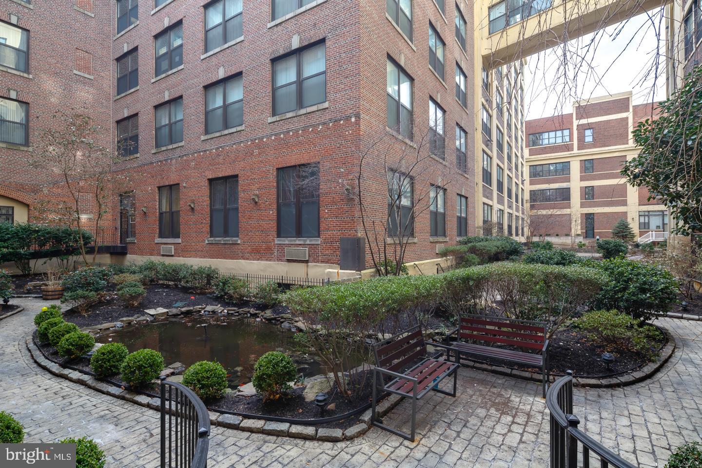 1100 S BROAD ST #UNIT 15A