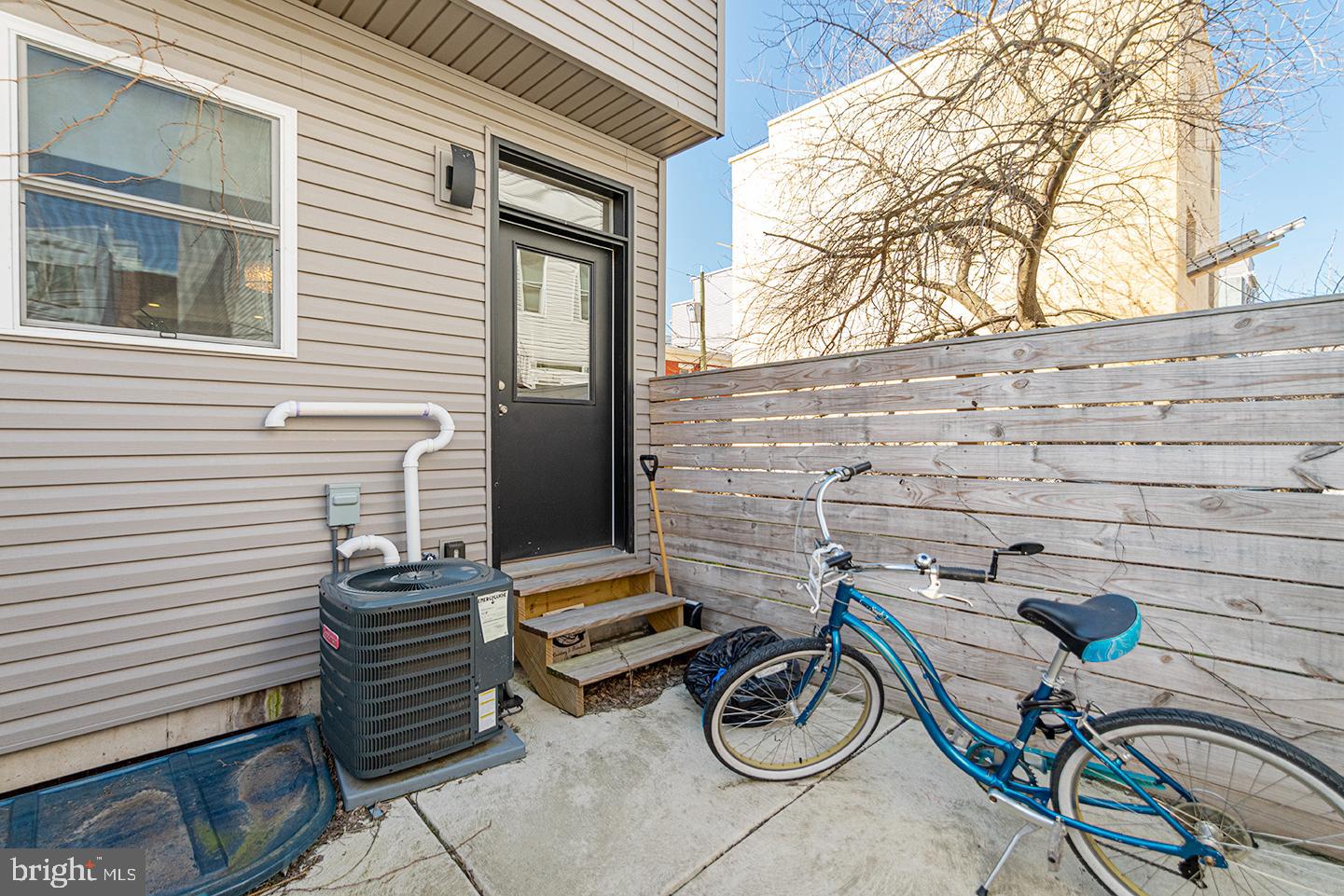 603 EMILY ST
