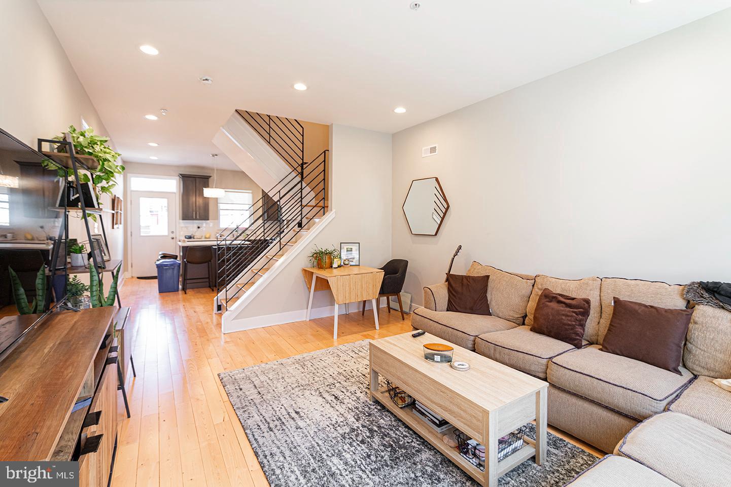 603 EMILY ST