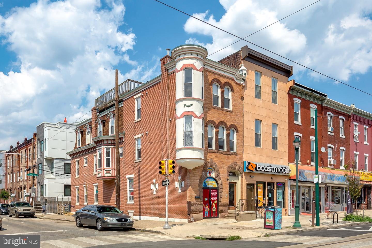 2739 W GIRARD AVE #UNIT 3R