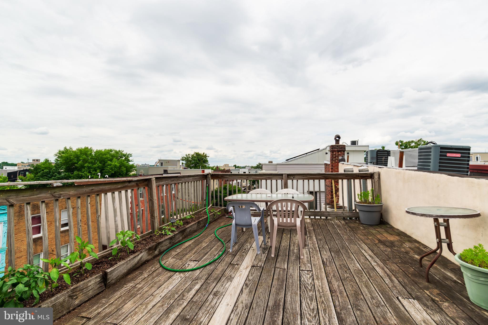 2739 W GIRARD AVE #UNIT 3R