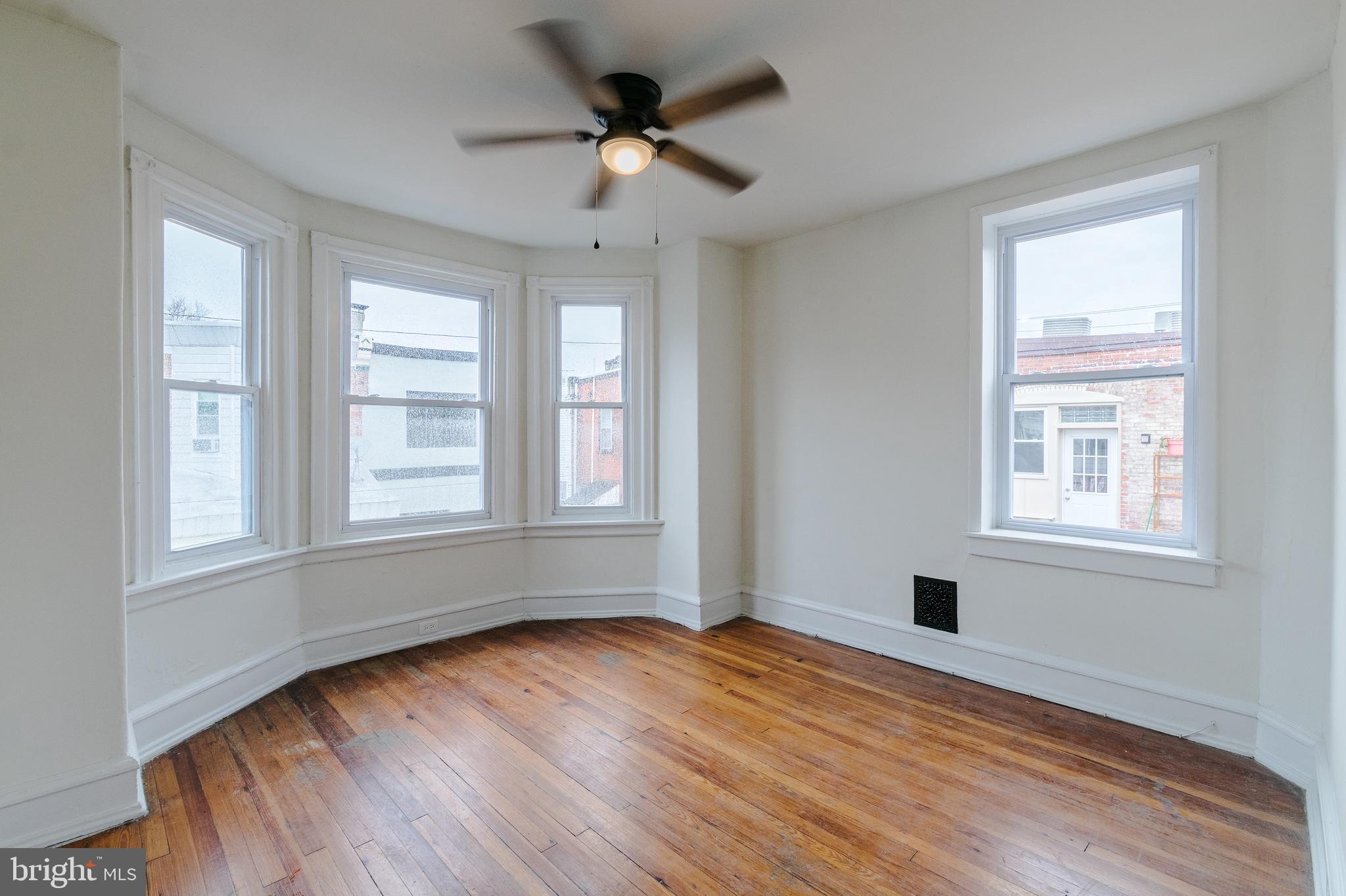 5110 WEBSTER ST #UNIT 2