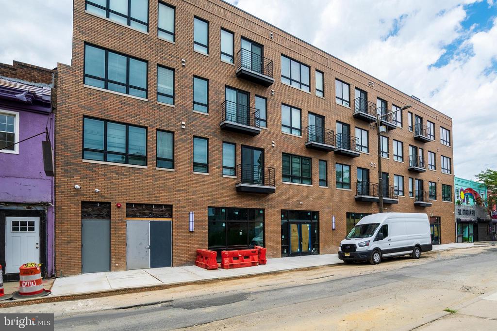1420 POINT BREEZE AVE #UNIT 302