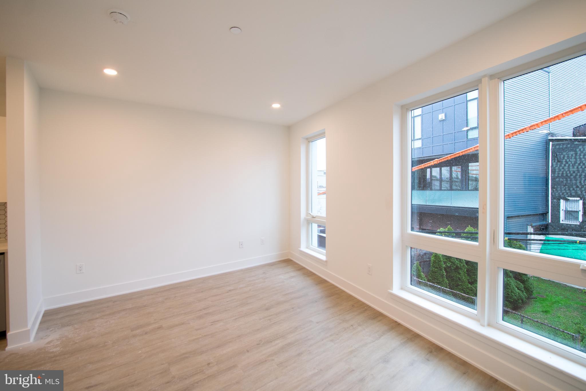1325 N LEE ST #UNIT 205