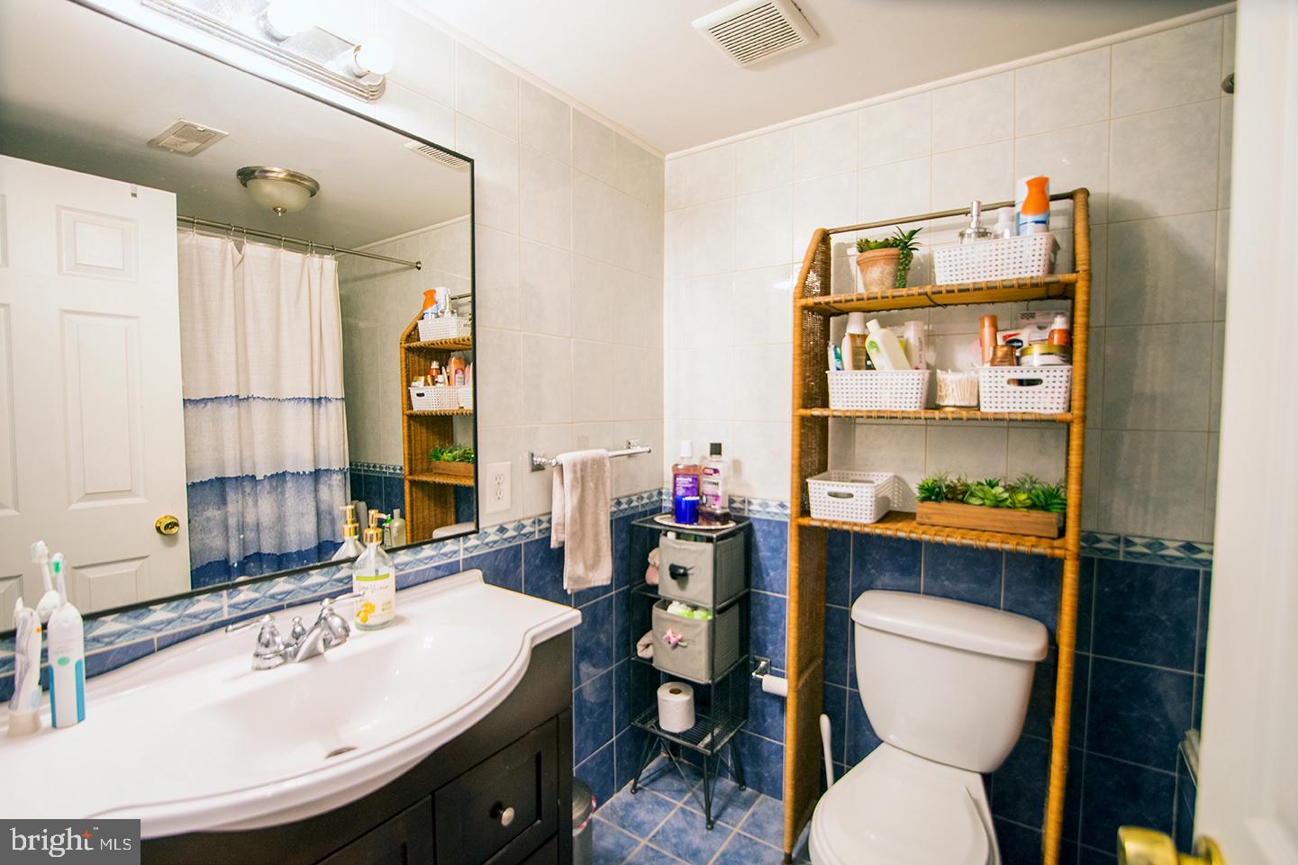 2007 CARPENTER ST #UNIT 1