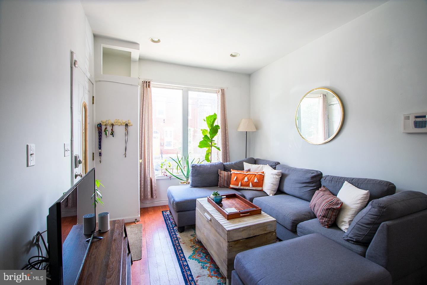 2007 CARPENTER ST #UNIT 1