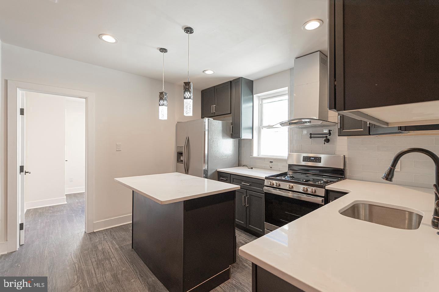 2221 FEDERAL ST #UNIT 2